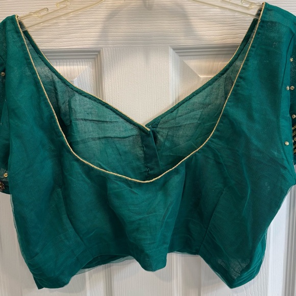 Frontier Green and Gold Saree with hand embroidery - Picture 12 of 17